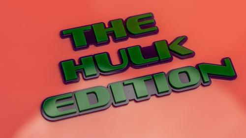 Badge texte personnalisé - Tapez votre propre texte - Police OEM - Double couche