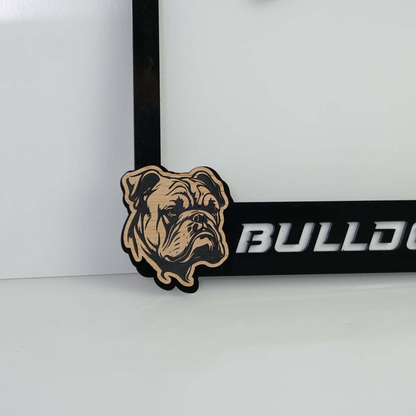 Insignia de texto personalizada - Escriba la suya propia - Fuente agresiva - Doble capa