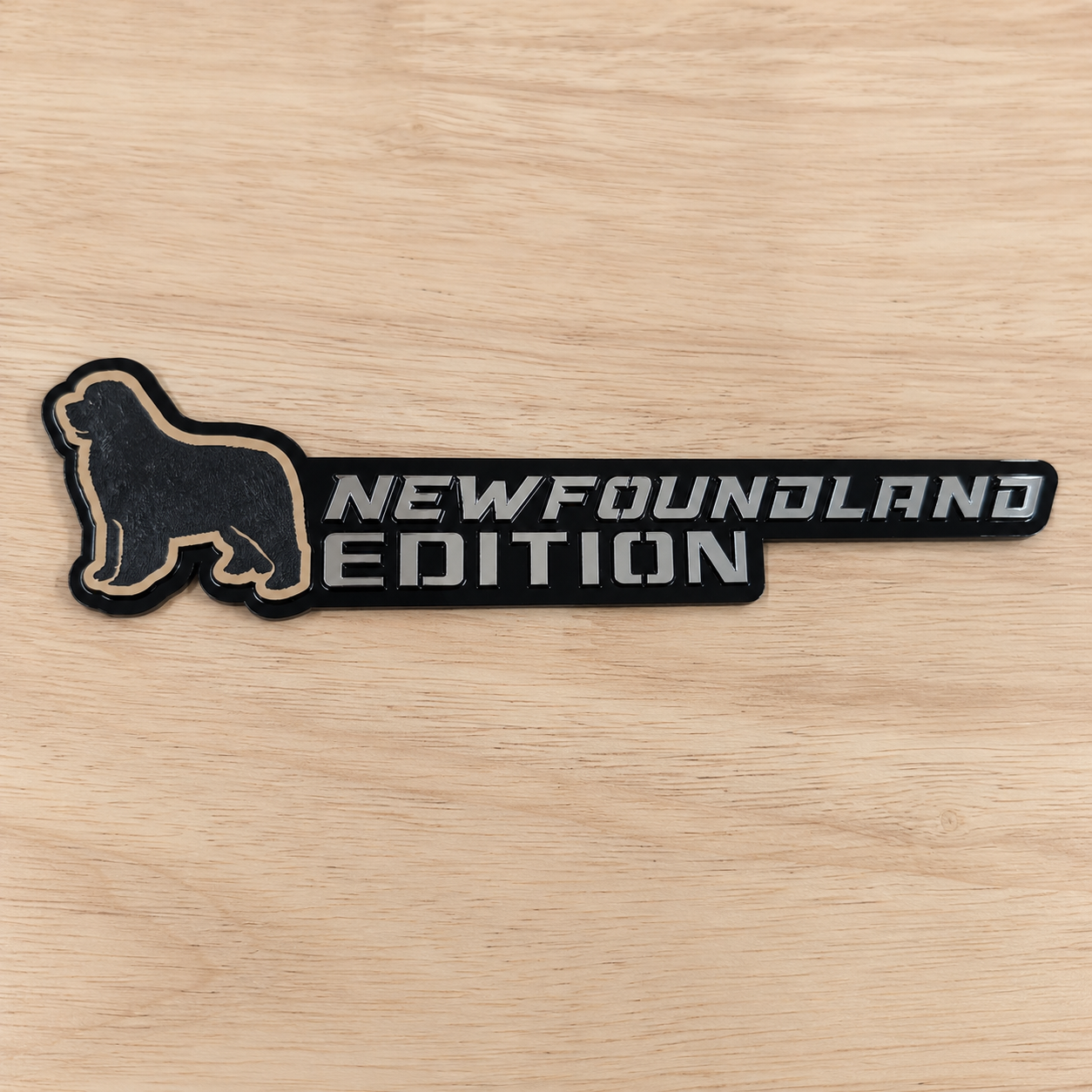 Insignia de texto personalizada - Escriba la suya propia - Fuente agresiva - Doble capa