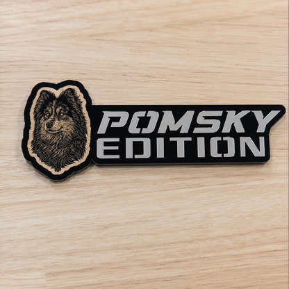 Insignia de texto personalizada - Escriba la suya propia - Fuente agresiva - Doble capa