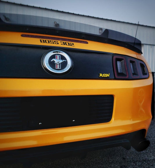 Bussin Car Badge - Yellow On Matte Black - Aggressive Font - Atomic Car Concepts